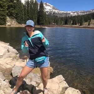 Meet your Posher, Olivia